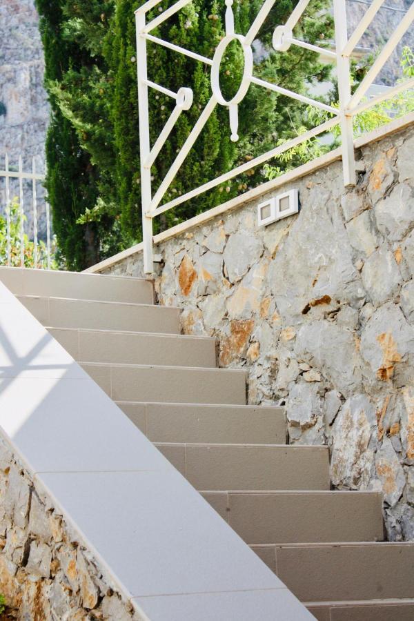 Al Tempio Della Pace Hotel Карини Екстериор снимка