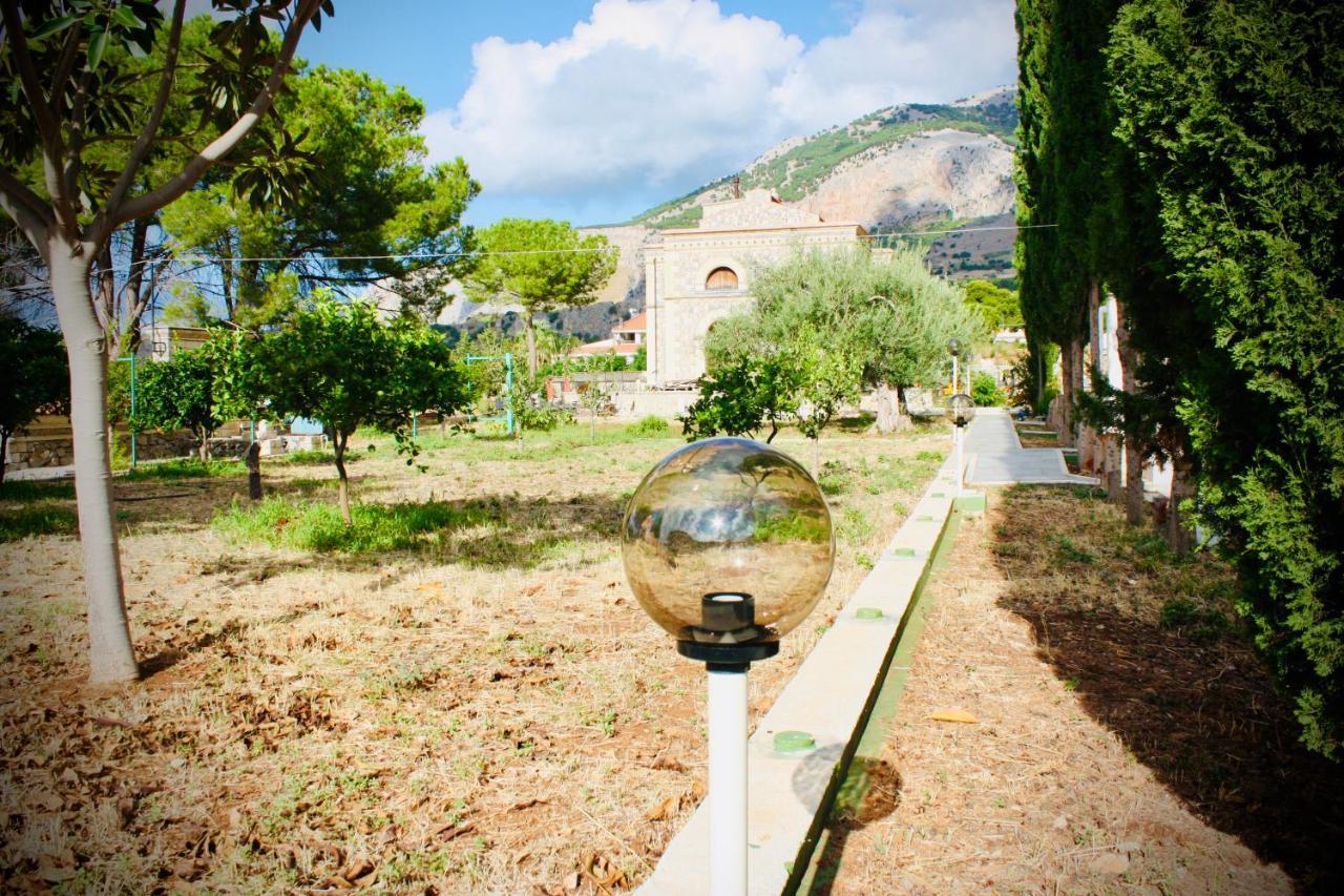 Al Tempio Della Pace Hotel Карини Екстериор снимка
